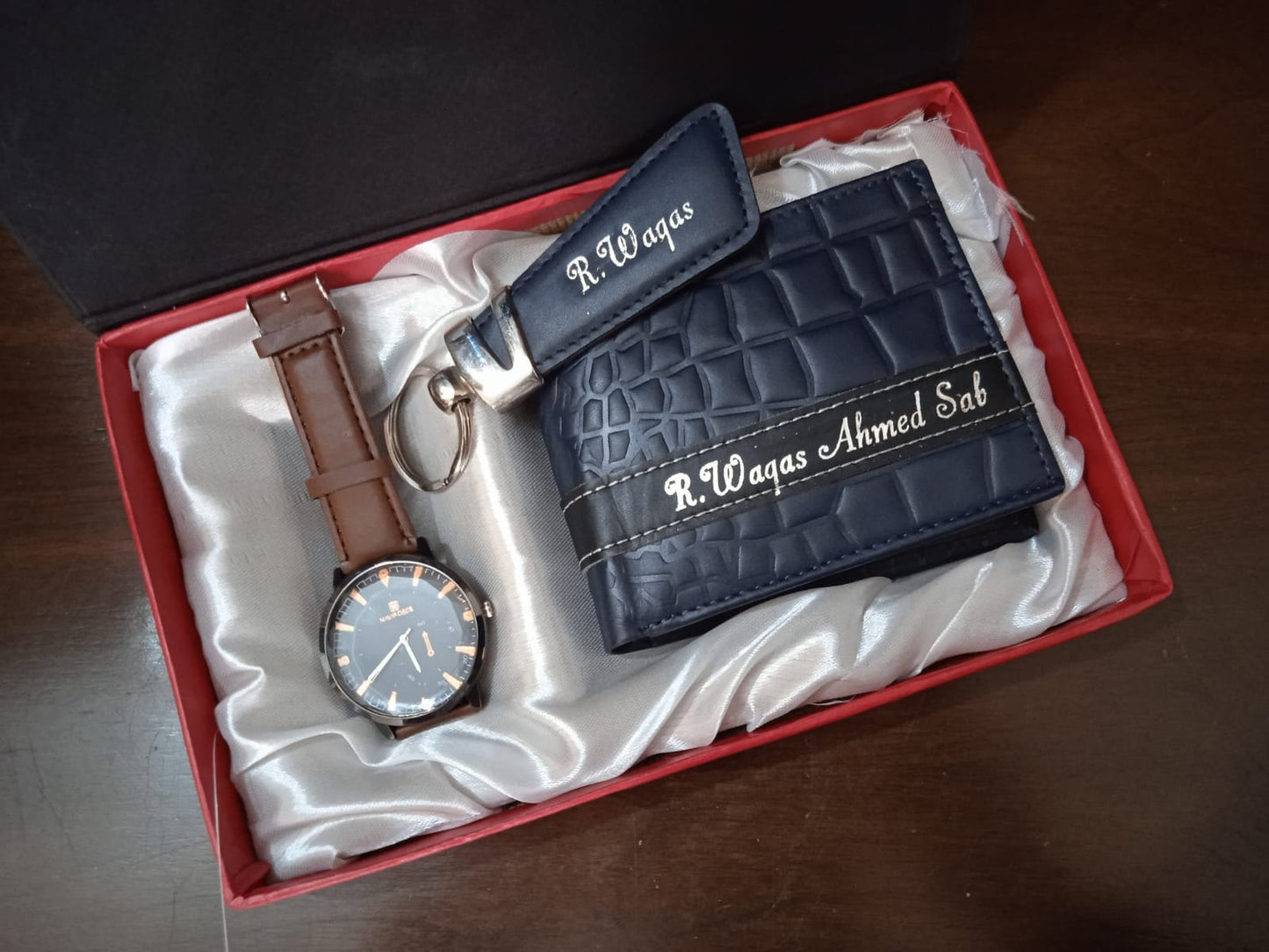 Best Personalized Wallets, Keychains & Watches – Customized Gifts for Every Occasion - GiftCity